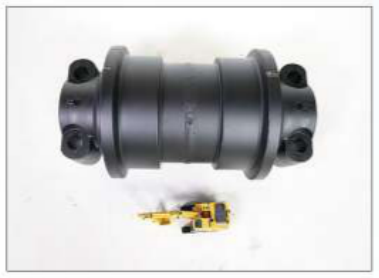 CAT390 ROLLER TRACK